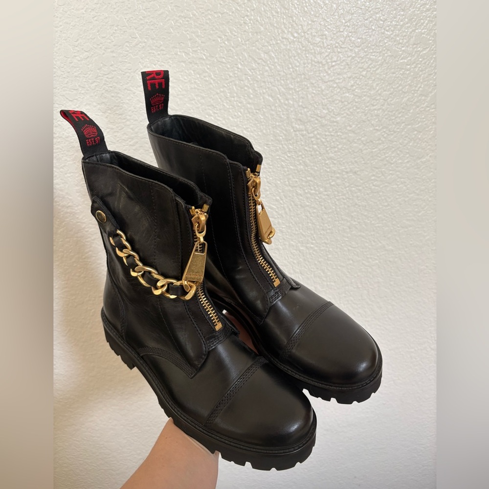 Voltaire size 10 Black Leather Boots with Gold Chain Detail - Picture 2 of 3